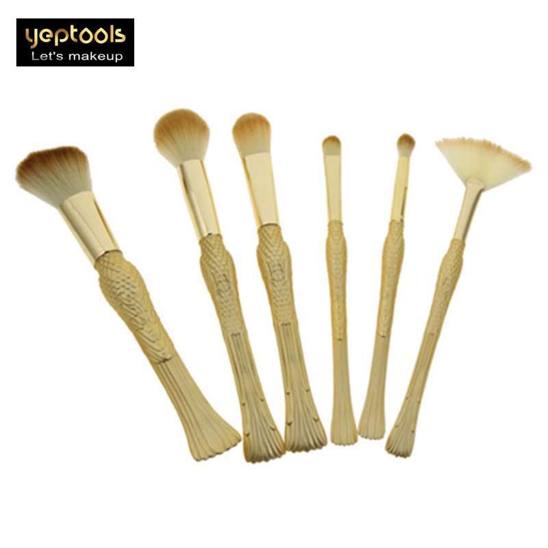 Golden Handle Makeup Brush Sets (6 IN 1)